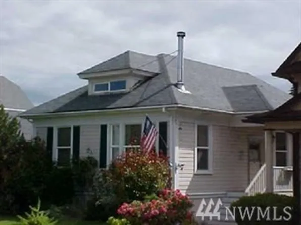 2211 Rockefeller Ave, Everett, WA 98201