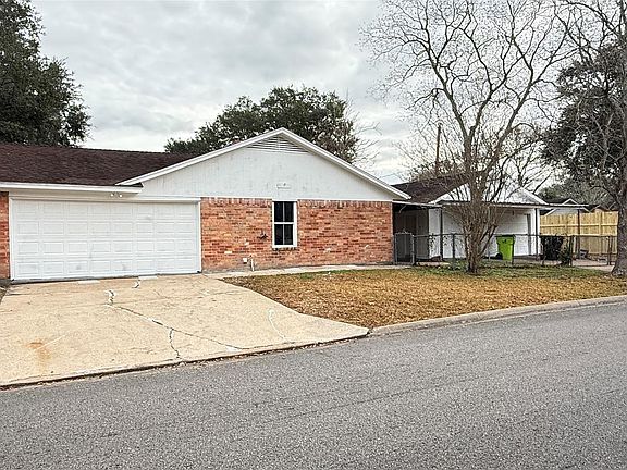 3rd image of 4202 Junker St