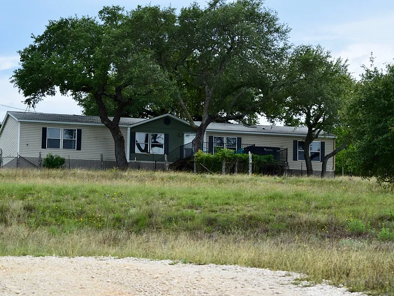 5450 FM 2325 — Photo 5