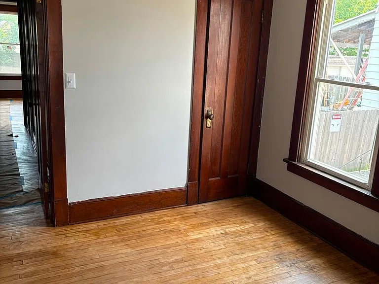 3611 Buechner Ave — Photo 8