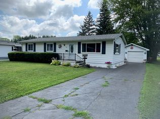 822 E North St, Ithaca, MI 48847