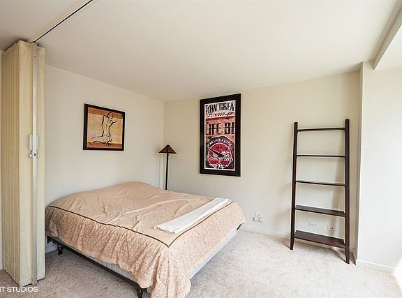 5th image of 211 E Ohio St APT 1511
