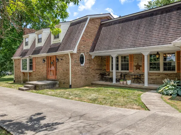 428 Silverbrook Dr, Danville, KY 40422