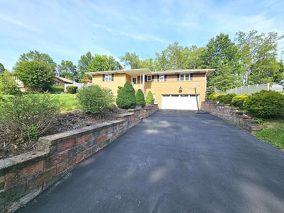 2nd image of 145 Brookdale Cir