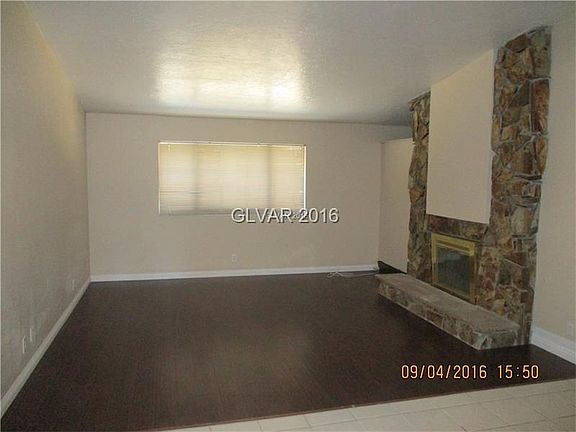 3rd image of 586 Chelsea Dr #0