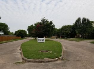 10402 Huntington Valley Dr, Houston, TX 77099