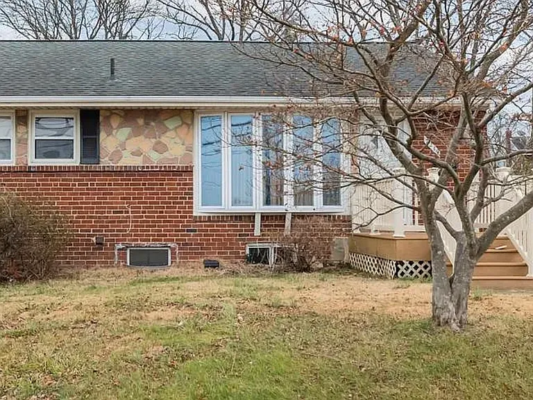 7219 Good Luck Rd — Photo 1