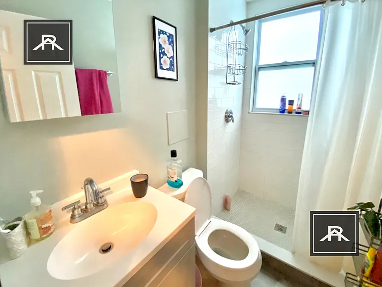 5 Oswald St #2 — Photo 16