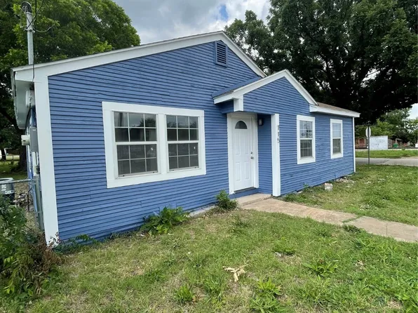 715 Elm St, McKinney, TX 75069