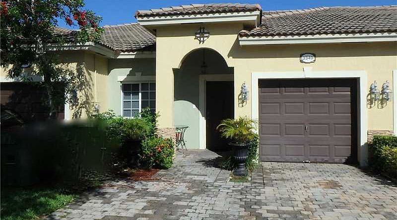 1st image of 3349 NE 11th Dr #0