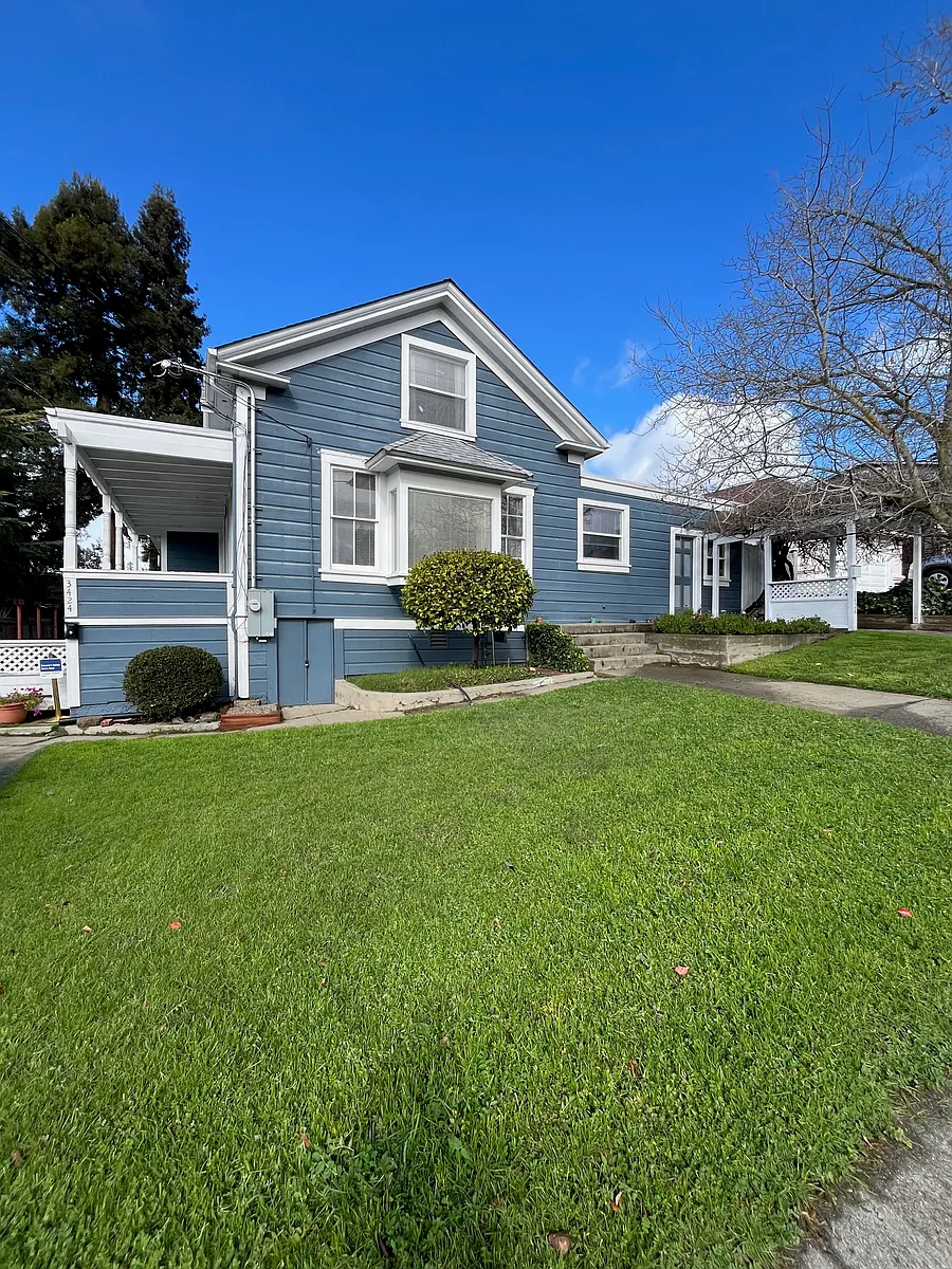 Building Photo - 3424 Middleton Ave