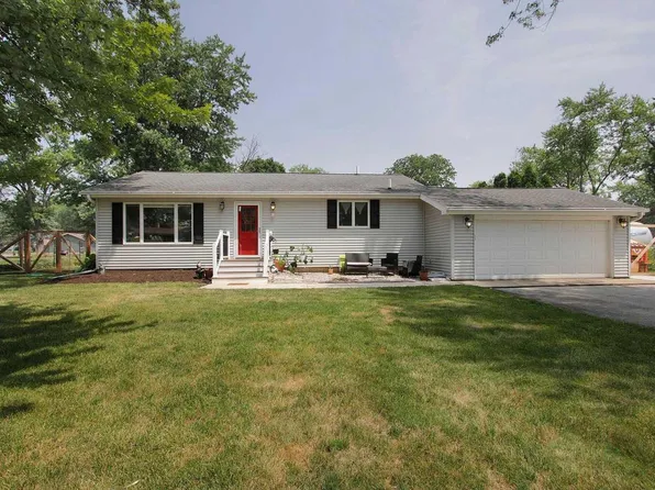 8735 380th AVENUE, Burlington, WI 53105