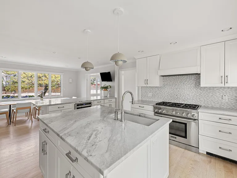 108 Harbor Rd — Photo 14
