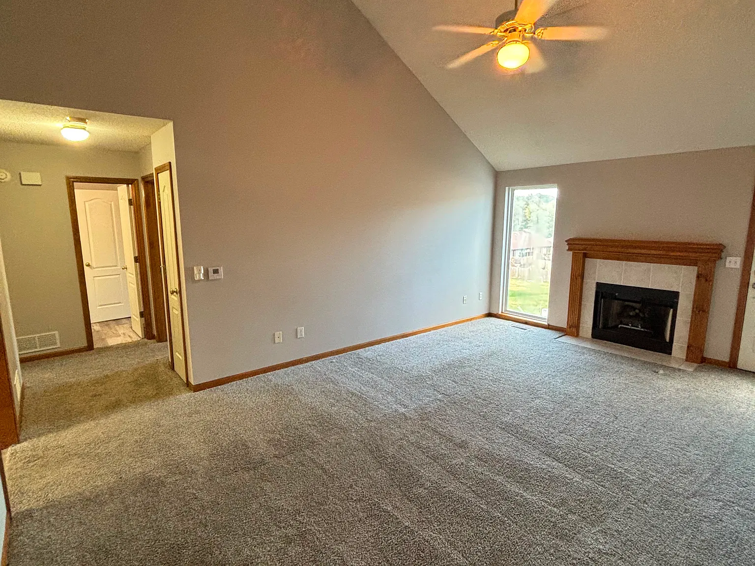 3 bed, 1179 sqft, $1,550 — Photo 4