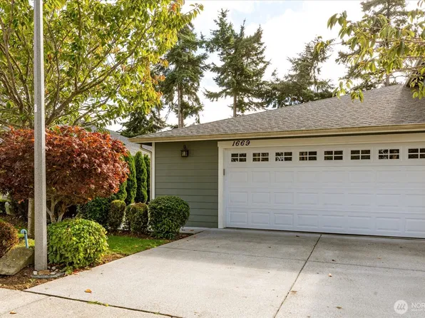 1669 SW Stremler Drive, Oak Harbor, WA 98277