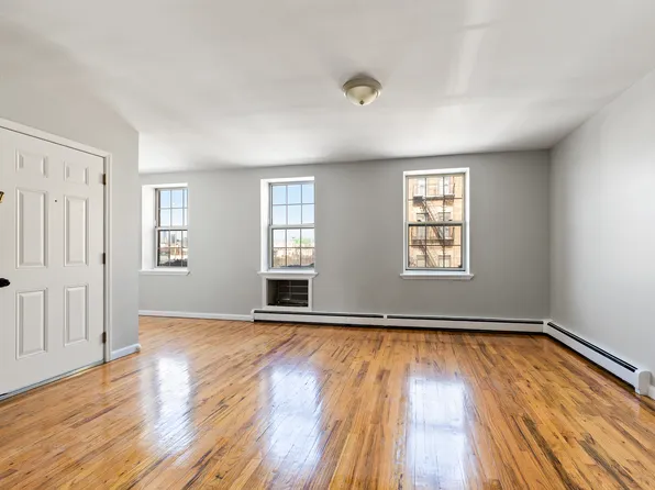 318 43rd Street image 1 of 5