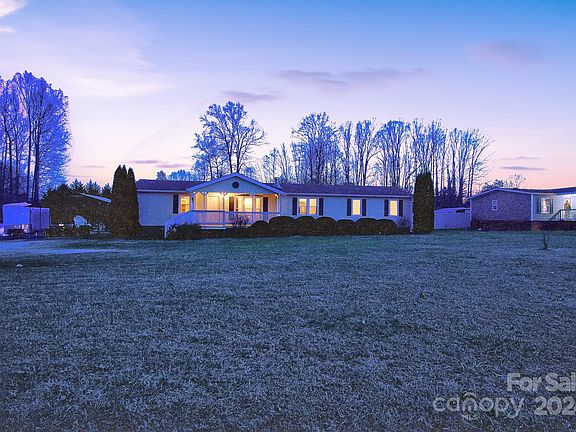 2nd image of 245 Knoll View Dr