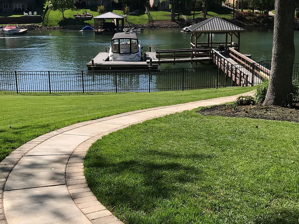 1st image of 2461 Bagwell Ln