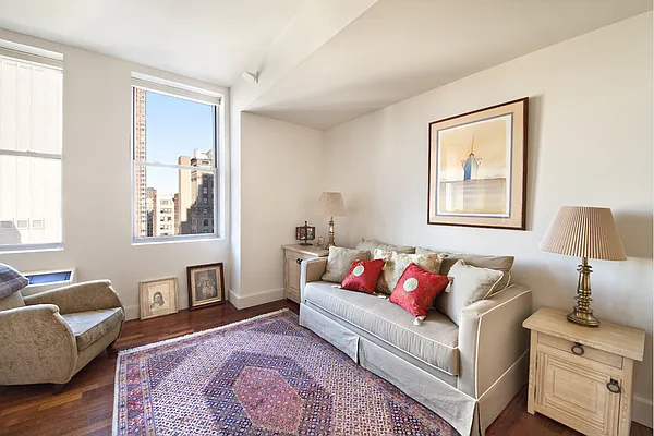Sold by Stribling | media 2