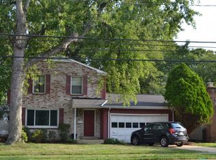 8707 Good Luck Rd, Lanham, MD 20706