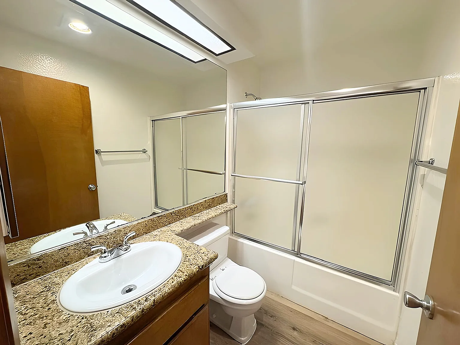 1 bed, $2,095 — Photo 4