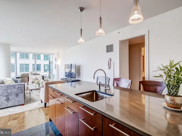 1414 S Penn Sq Unit 30H, Philadelphia, PA 19102