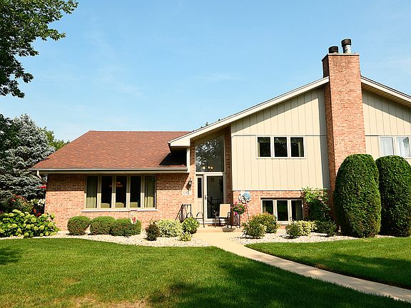 2nd image of 10807 Mississippi Ct #81