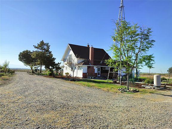 3rd image of 1762 County Road R