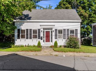 8 Neptune St, Newburyport, MA 01950
