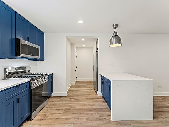 5th image of 18241 Ridgewood Ave