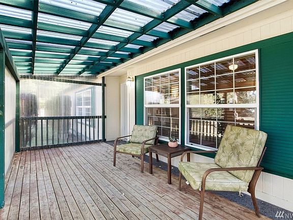 4th image of 24513 33rd Avenue Ct E