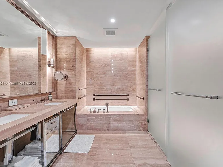 9703 Collins Ave #2501 — Photo 11