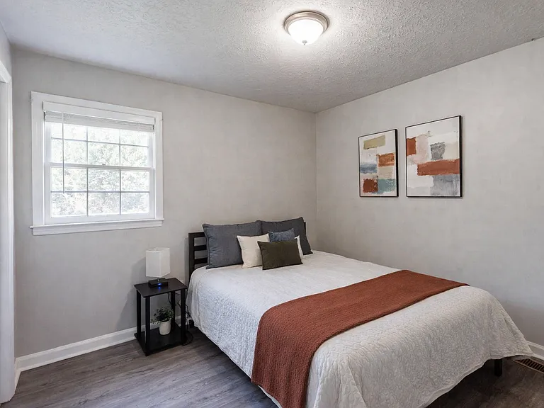 3993 N Shelby Ln — Photo 2