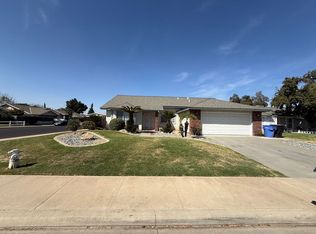 980 Lakewood Dr, Hanford, CA 93230