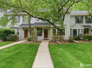 2804 Cricket Cir, Edison, NJ 08820