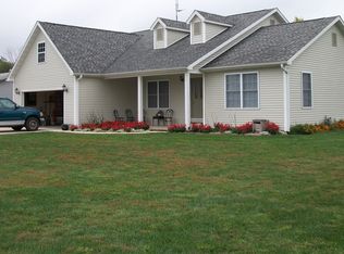 200 E North St, Bunker Hill, IL 62014