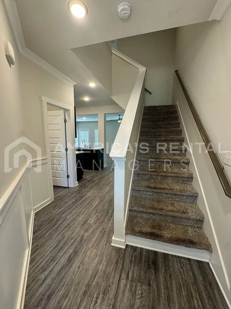 Home available in Huntsville! Available to View with 48 Hour Notice — Photo 2