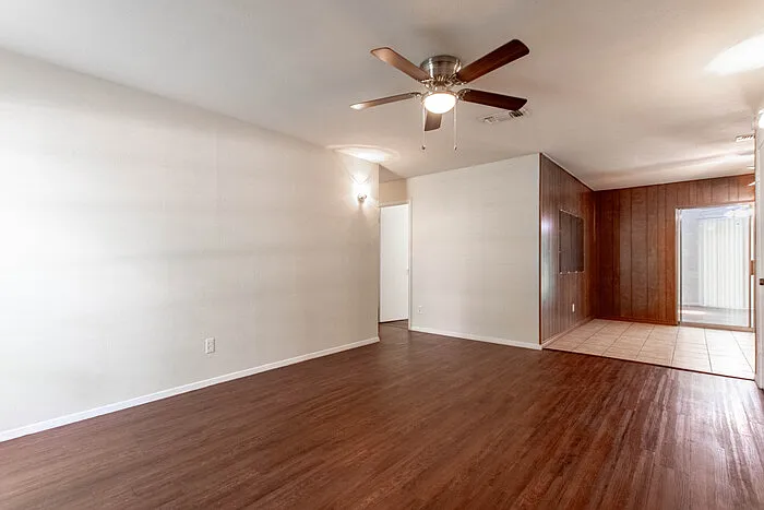 511 Hill St — Photo 3