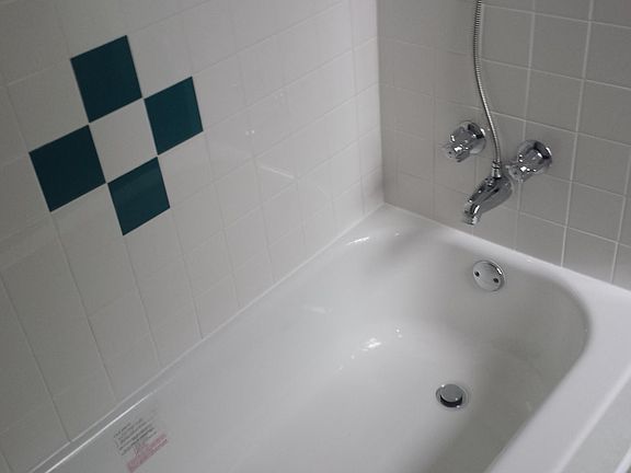 5th image of 110 Green St APT 4