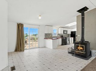 14 Mission Park Loop, Los Lunas, NM 87031