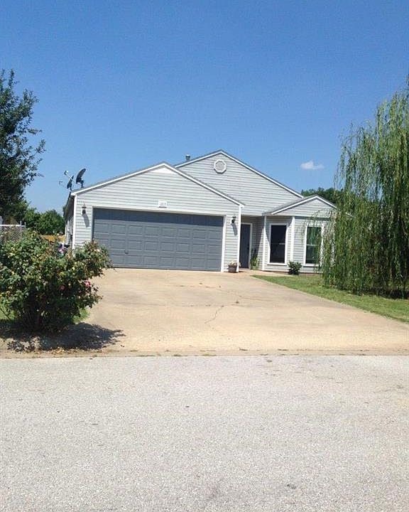1st image of 1203 Lo Mar St