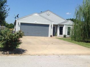 1203 Lo Mar St, Bentonville, AR 72712