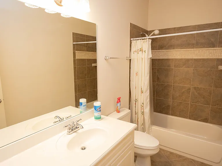 106 Sweet Meadow Ct — Photo 22