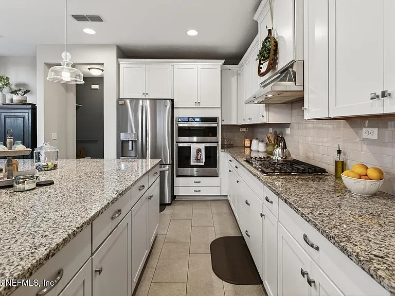 312 Silver Sage Ln — Photo 5