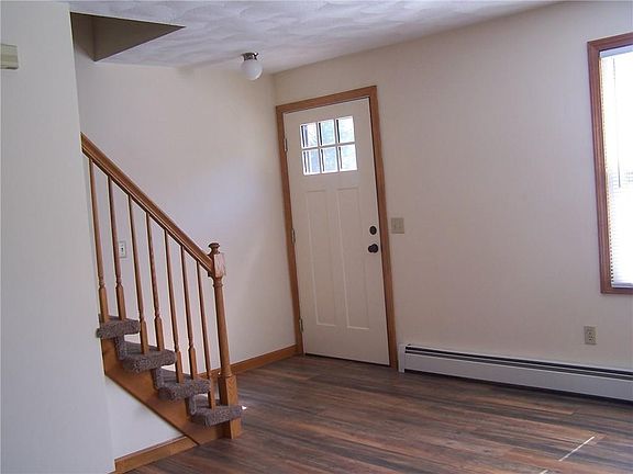 3rd image of 134 Bliss St