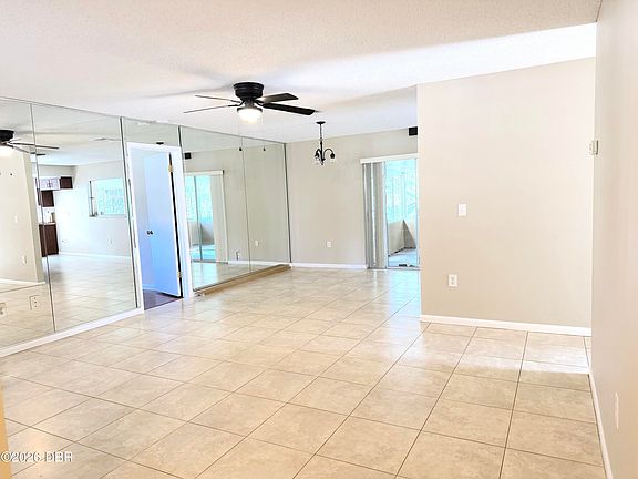 3rd image of 228 Colomba Rd