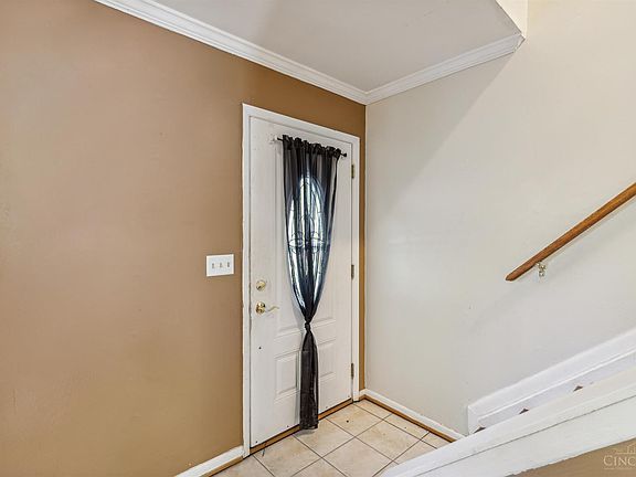 4th image of 5582 Goldenrod Dr