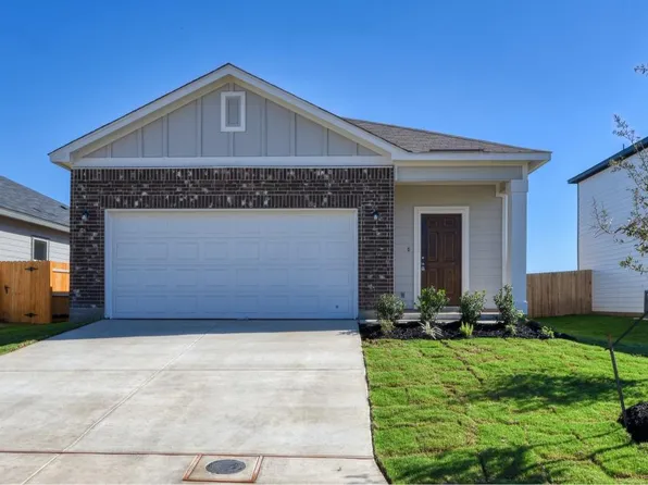 2545 Ayers Dr, Seguin, TX 78155