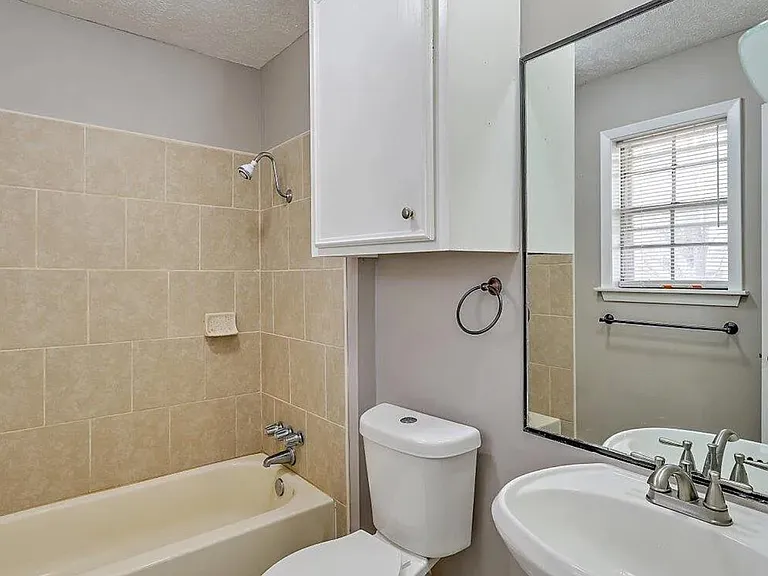 221 Pecan Hill Dr — Photo 15