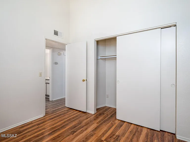 1691 W Midvale Village Dr — Photo 15